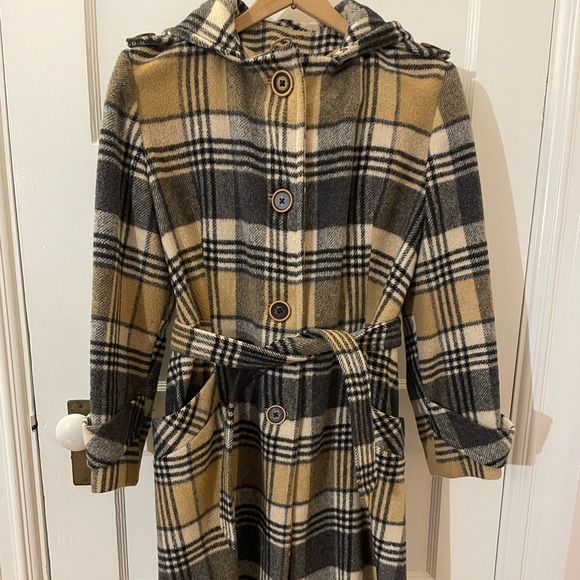 Dee Dee Deb Dresses & Skirts - Vintage 1970’s Plaid Wool Coat
